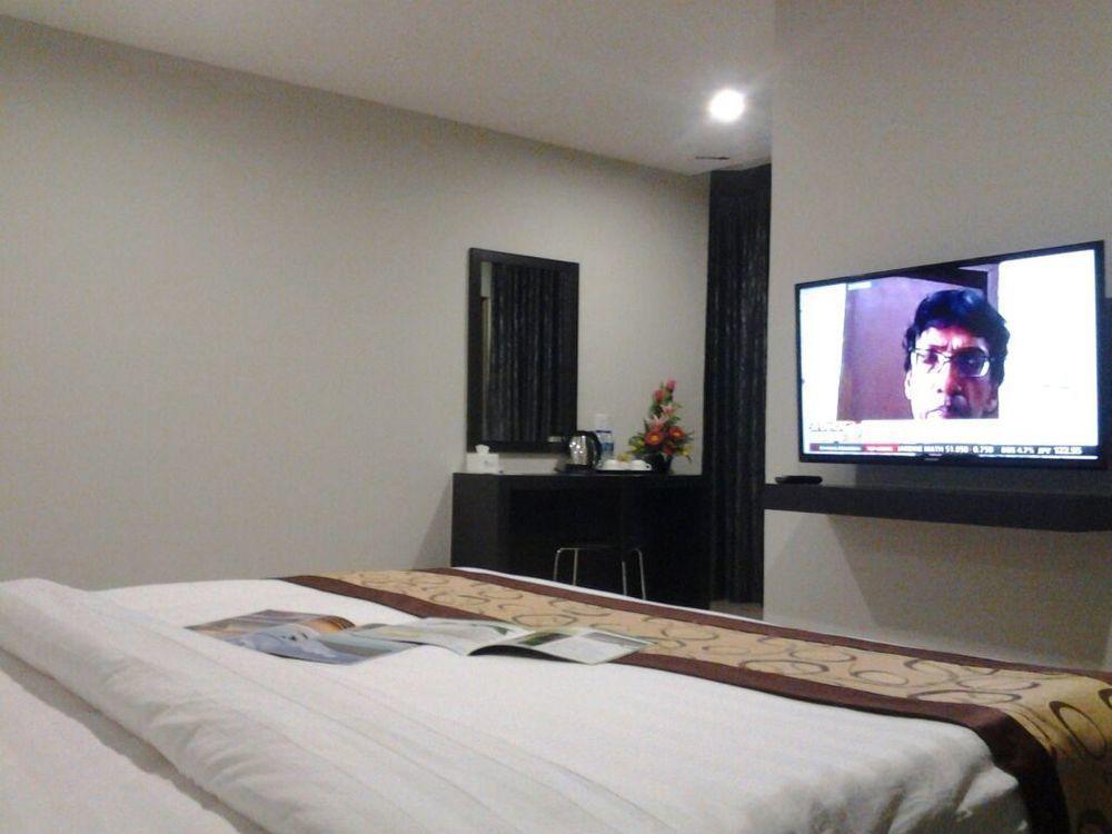 City Central Hotel Batam Esterno foto